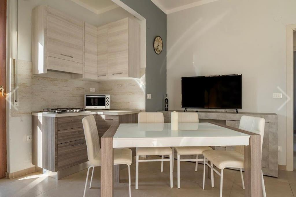 Appartamento 100Mt Dal Mare 로아노 외부 사진